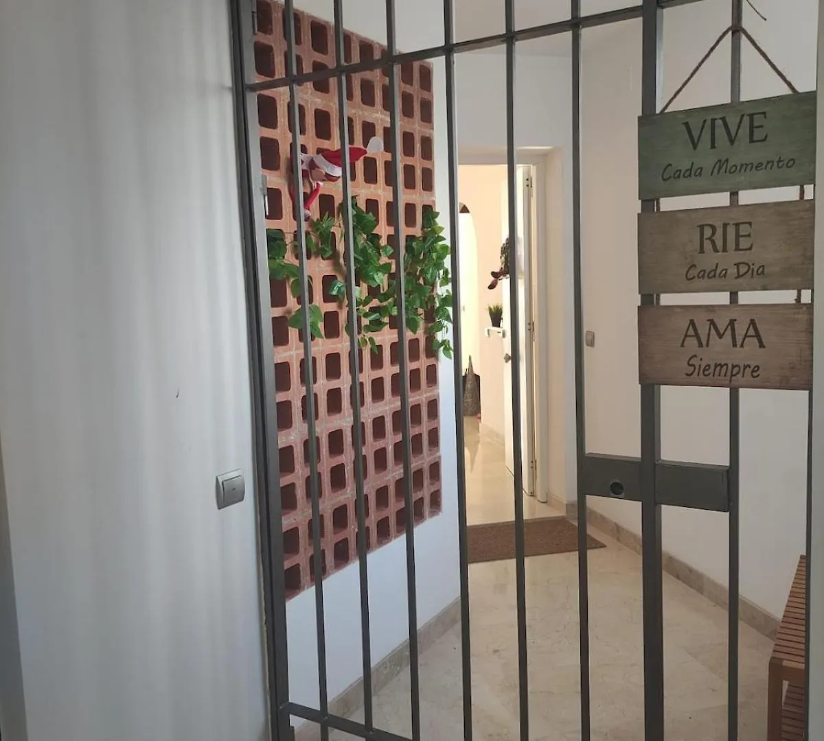 La Casa De La Playa Daire Alcaidesa İspanya